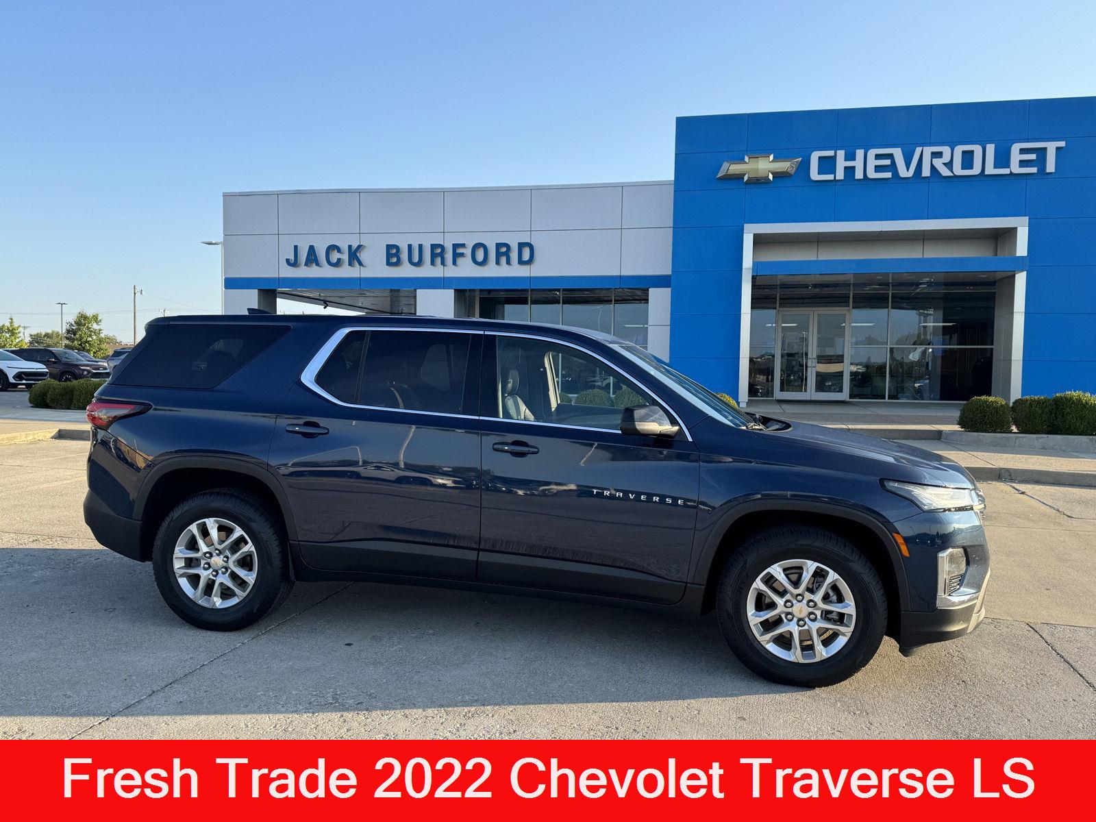 2022 Chevrolet Traverse LS photo 5