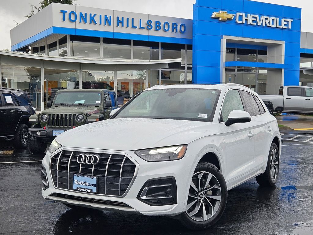 2021 Audi Q5 Premium 45 TFSI photo 2