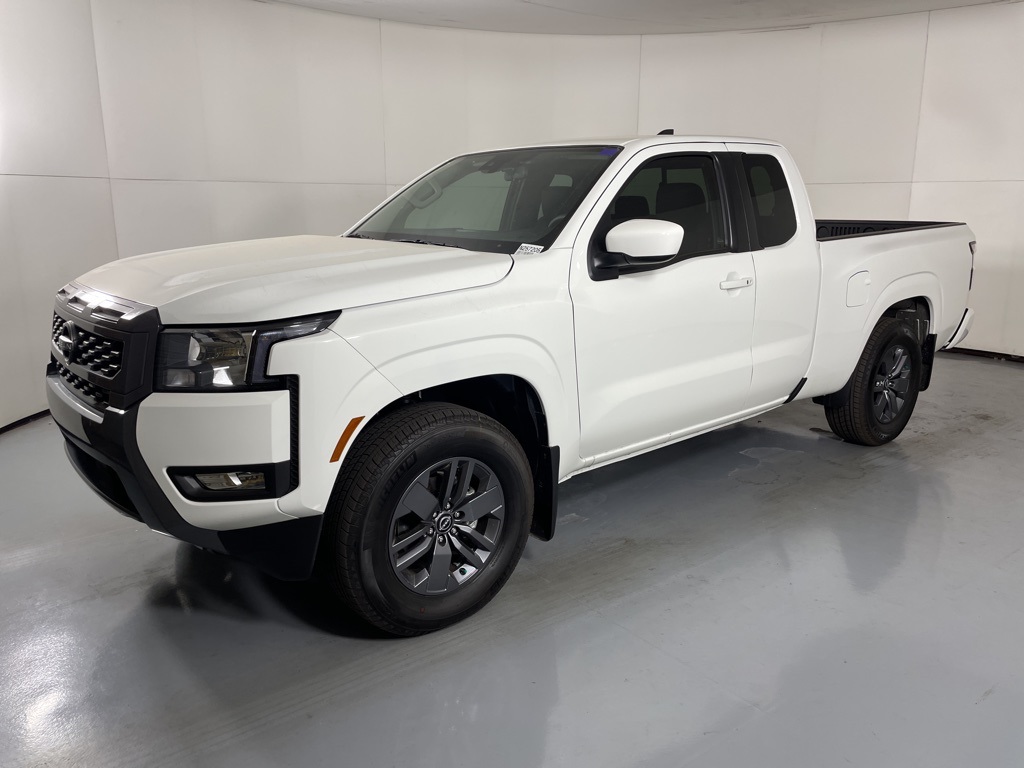 2025 Nissan Frontier King Cab SV photo 3