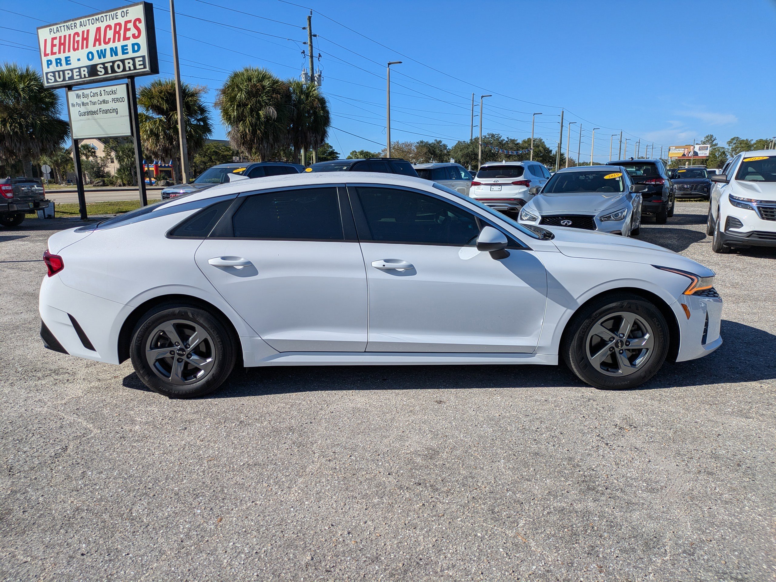 2022 Kia K5 LXS photo 3