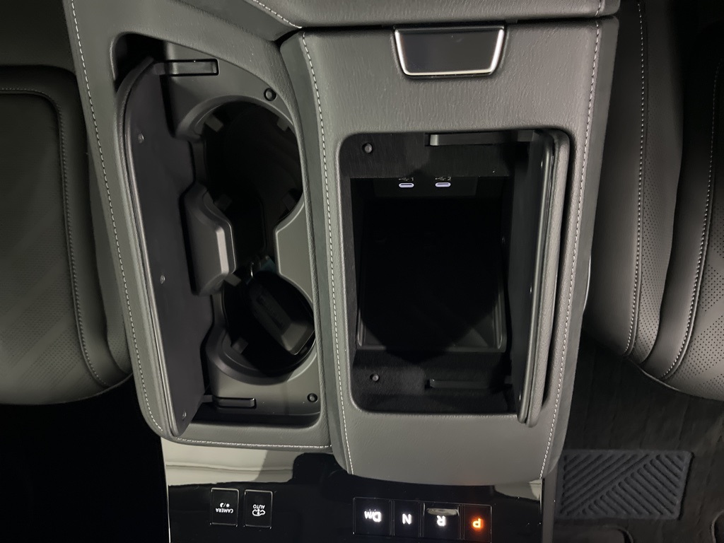2025 Infiniti QX80 Luxe photo 9