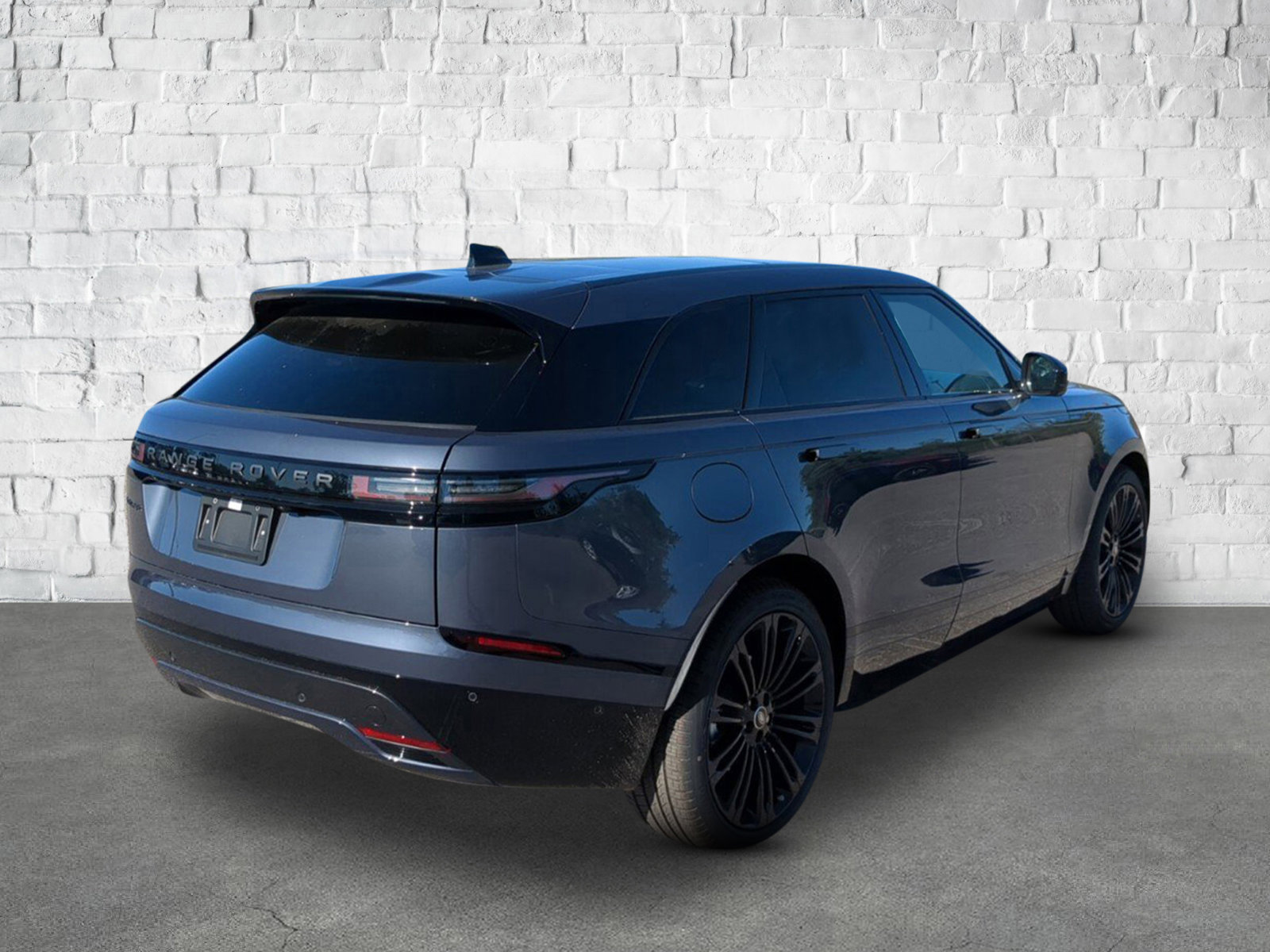 2026 Land Rover Range Rover Velar P250 S photo 3