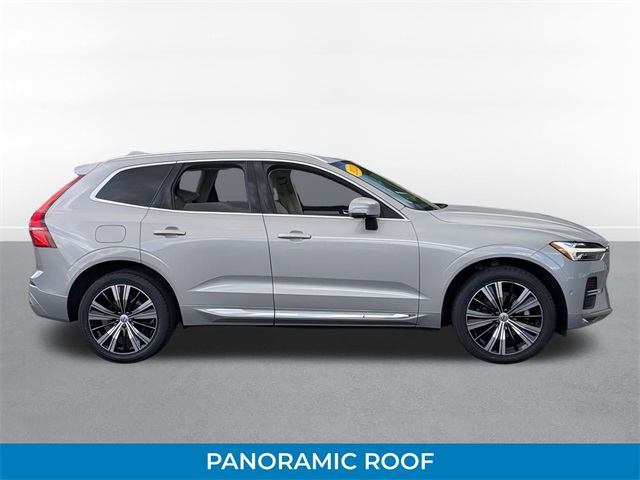 2023 Volvo XC60 B5 Plus photo 2