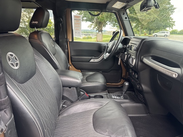2015 Jeep Wrangler Freedom photo 11