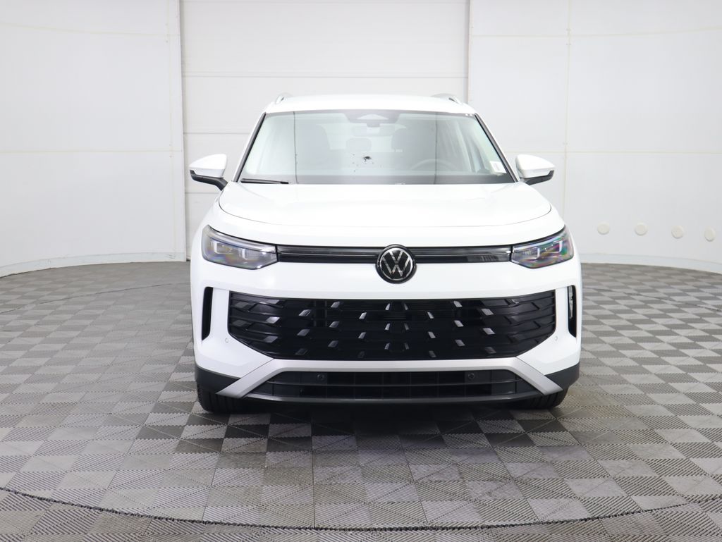 2025 Volkswagen Tiguan SE photo 3