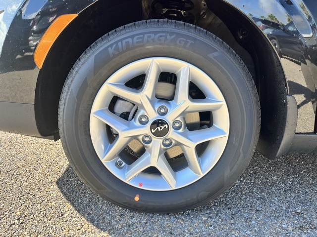 2025 Kia Soul LX S photo 6