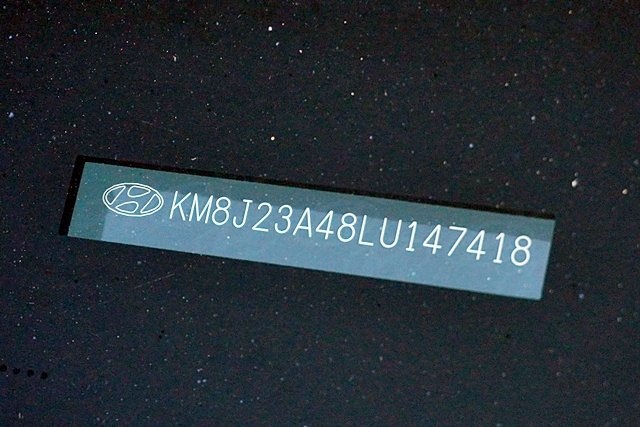 Used 2020 Blue Hyundai SE image 32