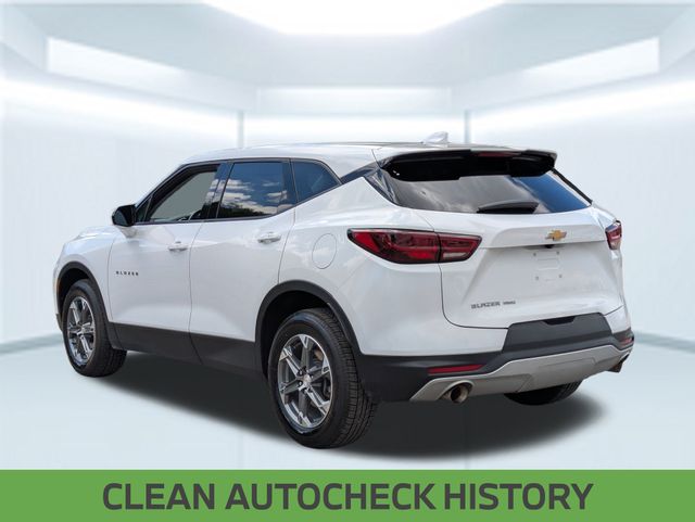 2023 Chevrolet Blazer 2LT photo 2