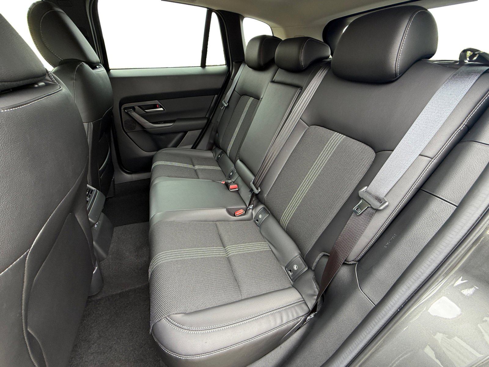 2025 Mazda CX-50 2.5 S Premium photo 16