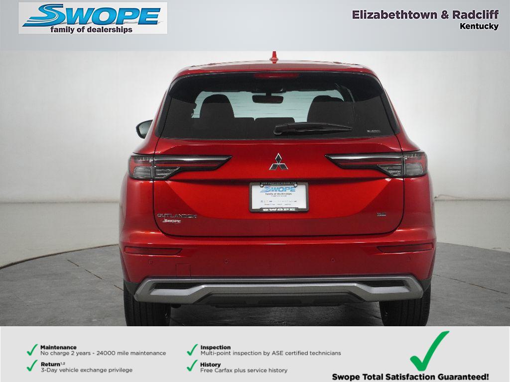 2025 Mitsubishi Outlander SE photo 4