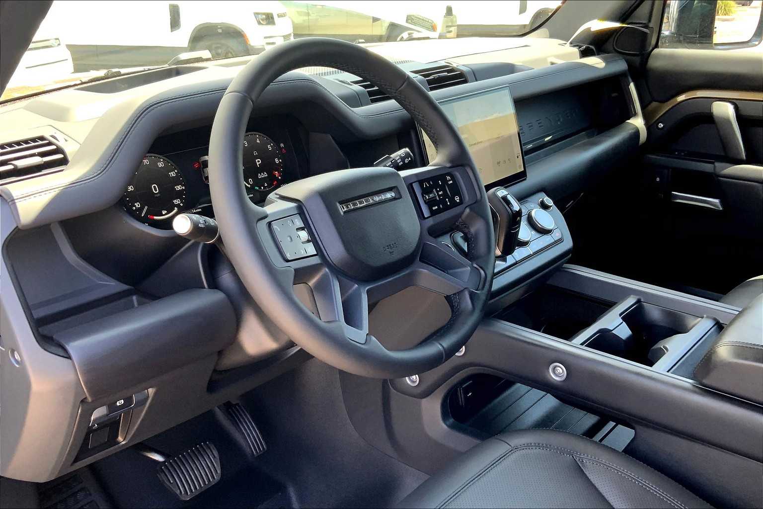2025 Land Rover Defender 110 X-Dynamic SE photo 8