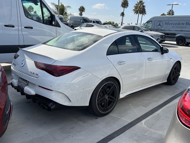2025 Mercedes Benz CLA 35 AMG 4MATIC photo 3