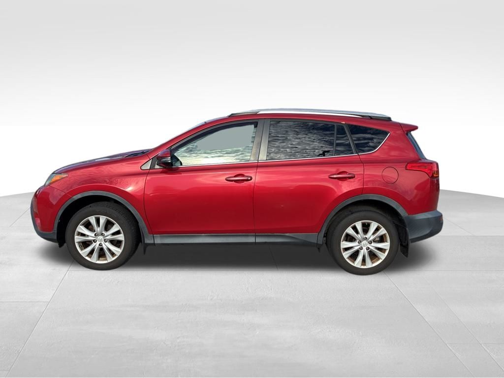 2015 Toyota RAV4 Limited photo 2