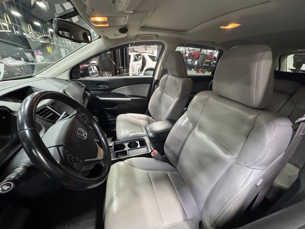 2016 Honda CR-V EX-L photo 2