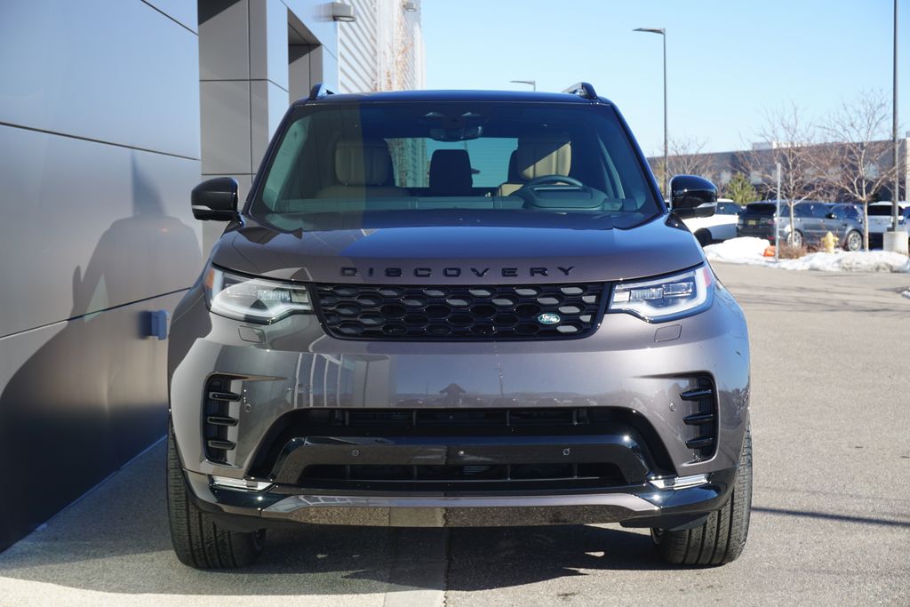 2025 Land Rover Discovery SE photo 5