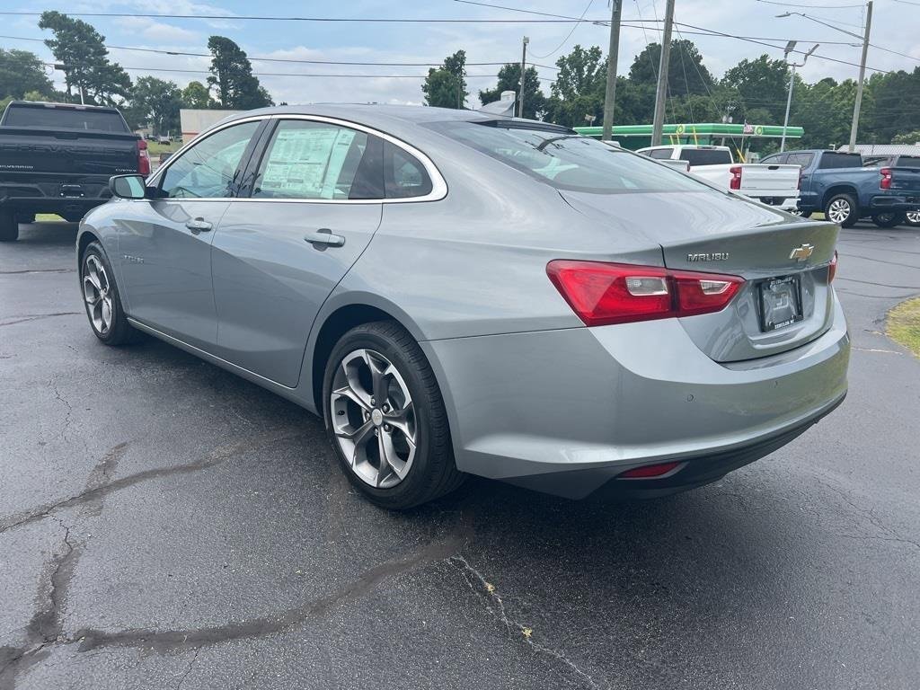 2024 Chevrolet Malibu 1LT photo 3