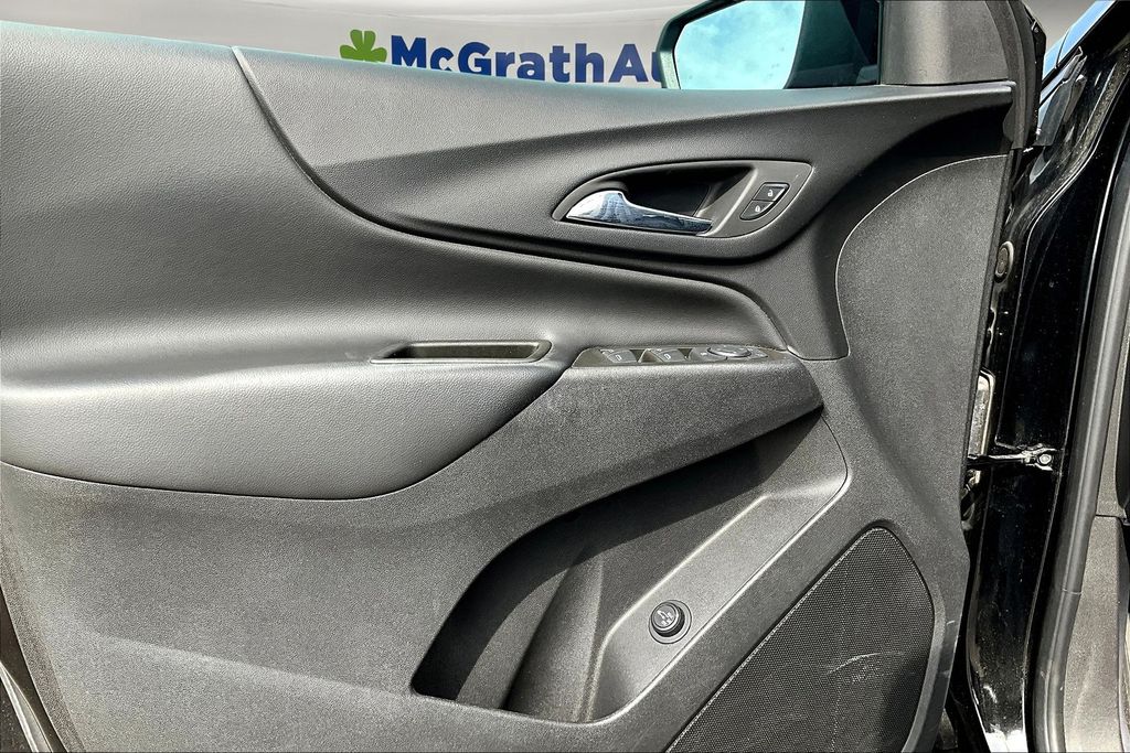 2023 Chevrolet Equinox LT photo 17