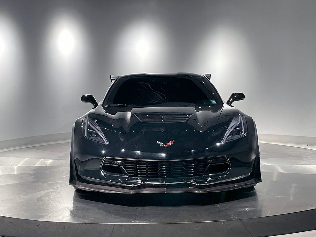 2017 Chevrolet Corvette Z06 2LZ photo 3