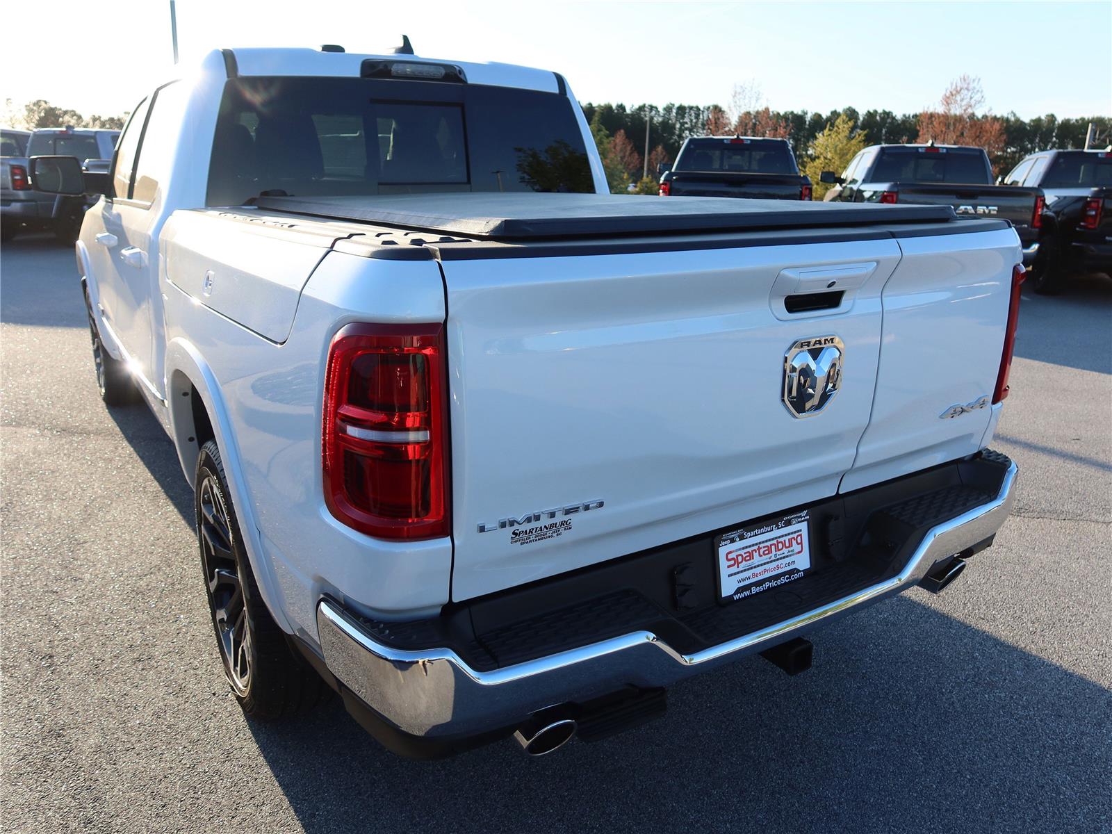 2025 Ram 1500 Limited photo 3