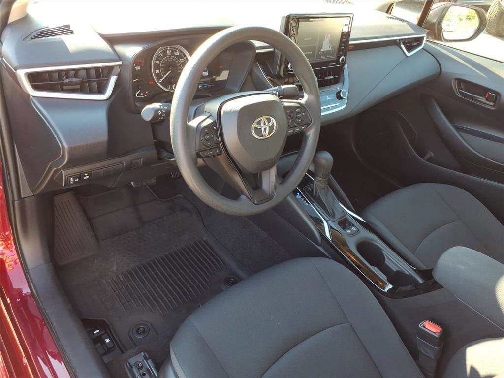 2022 Toyota Corolla LE photo 6