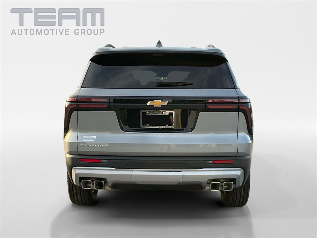2026 Chevrolet Traverse photo 4