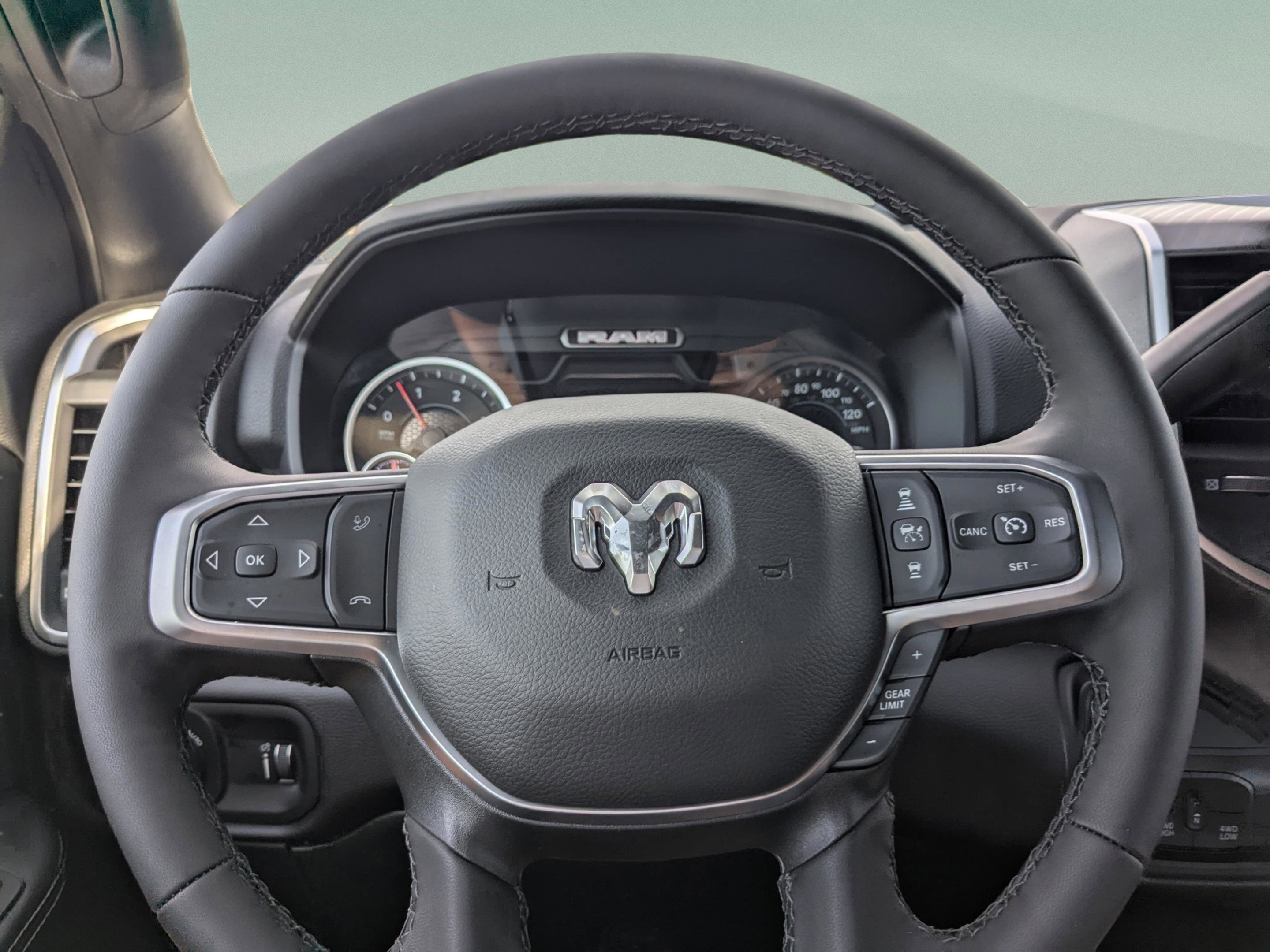 2025 Ram 3500 Big Horn photo 28