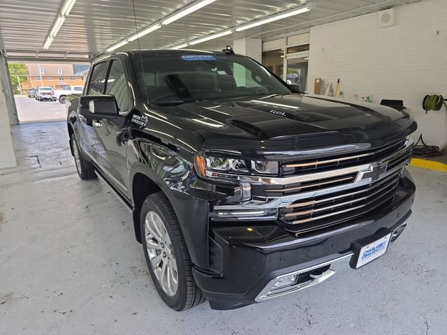2019 Chevrolet Silverado 1500 High Country photo 3