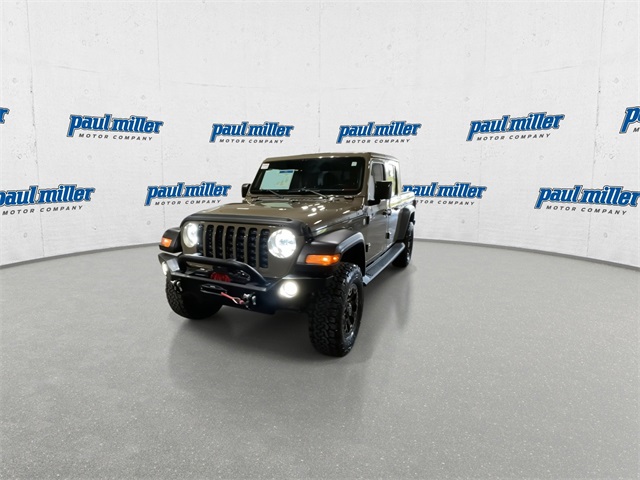 2020 Jeep Gladiator Sport photo 4