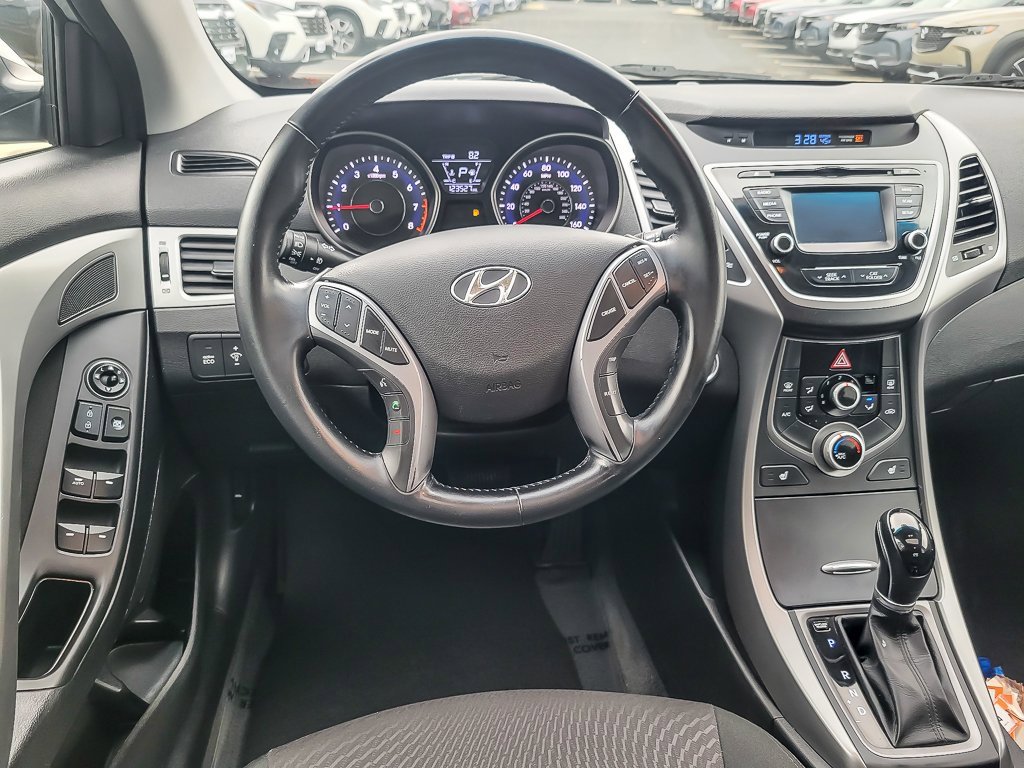 2016 HYUNDAI ELANTRA - Image 11