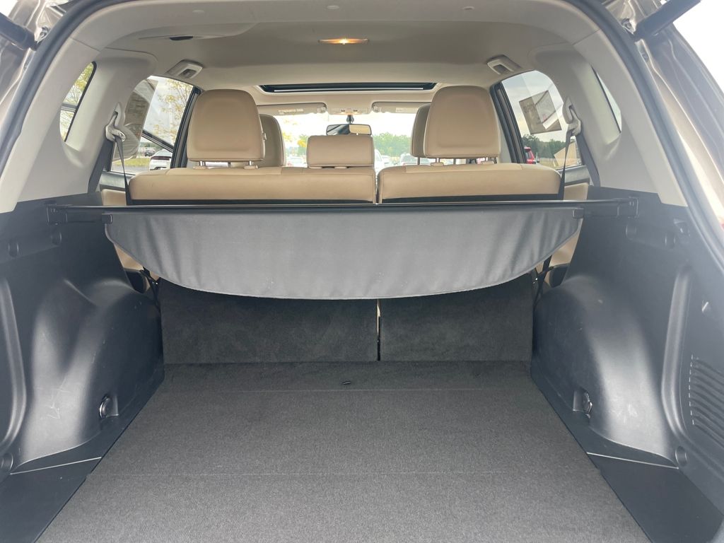 2015 Toyota RAV4 Limited photo 36