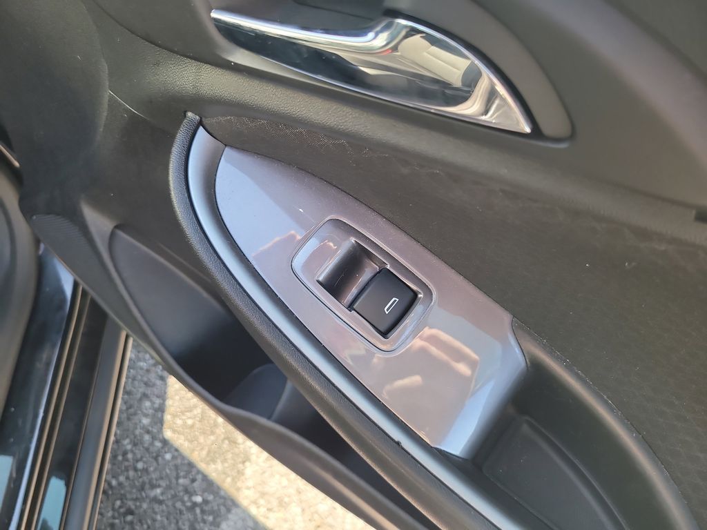 2024 Chevrolet Malibu 1LT photo 27