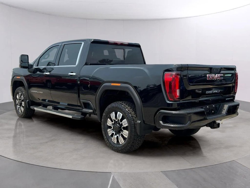 2022 Gmc Sierra 2500 HD Denali photo 3