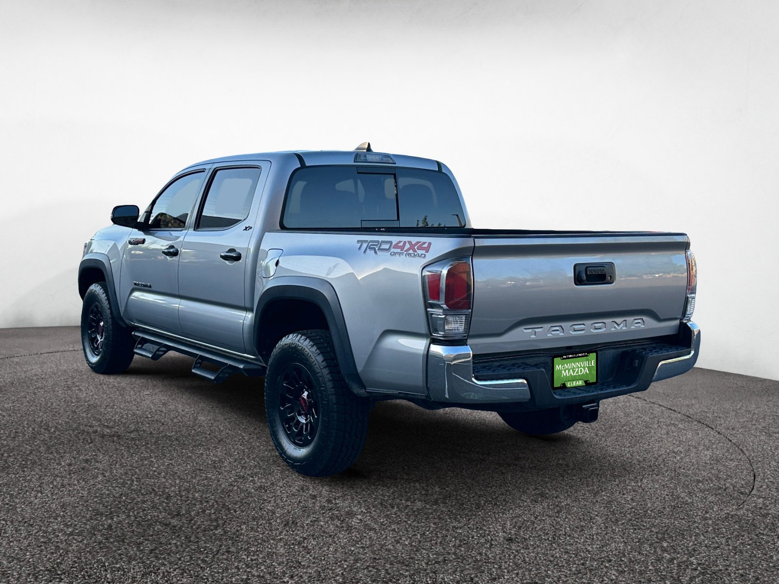 2020 Toyota Tacoma TRD Off-Road photo 3