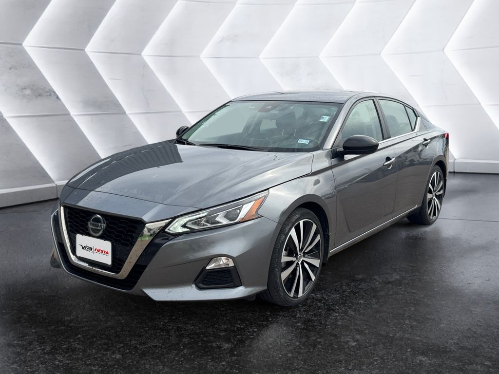 2022 Nissan Altima 2.5 SR photo 3