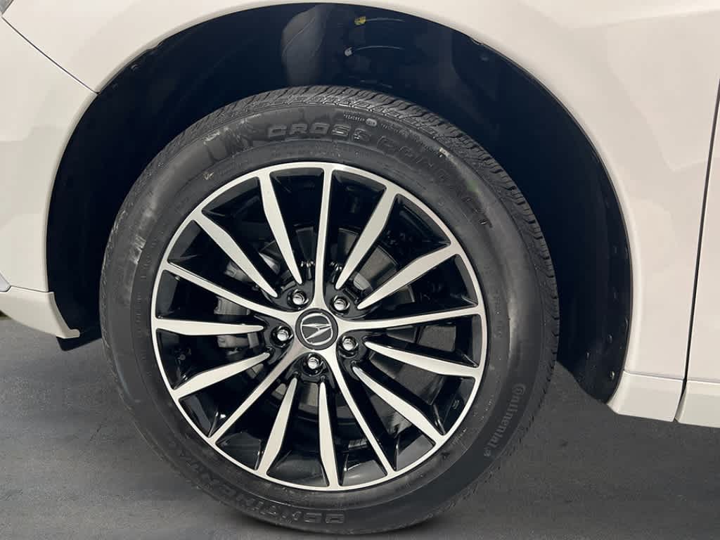 2025 Acura RDX Advance photo 10