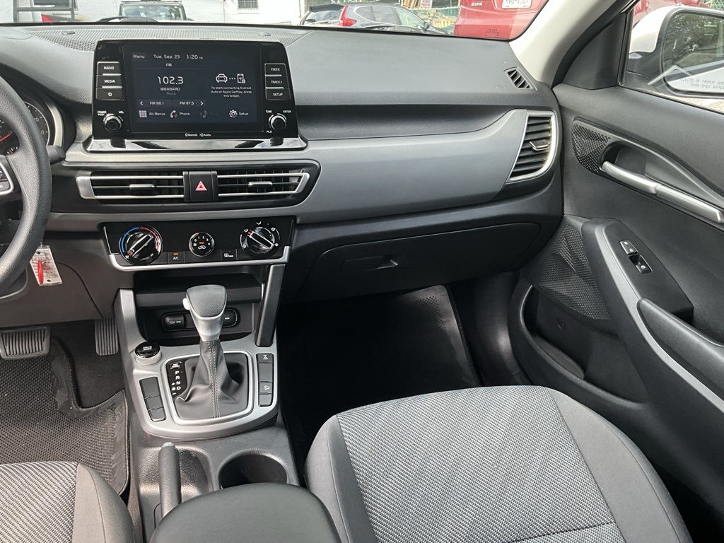 2023 Kia Seltos LX photo 26