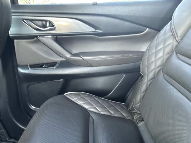2023 Mazda CX-9 Signature photo 13