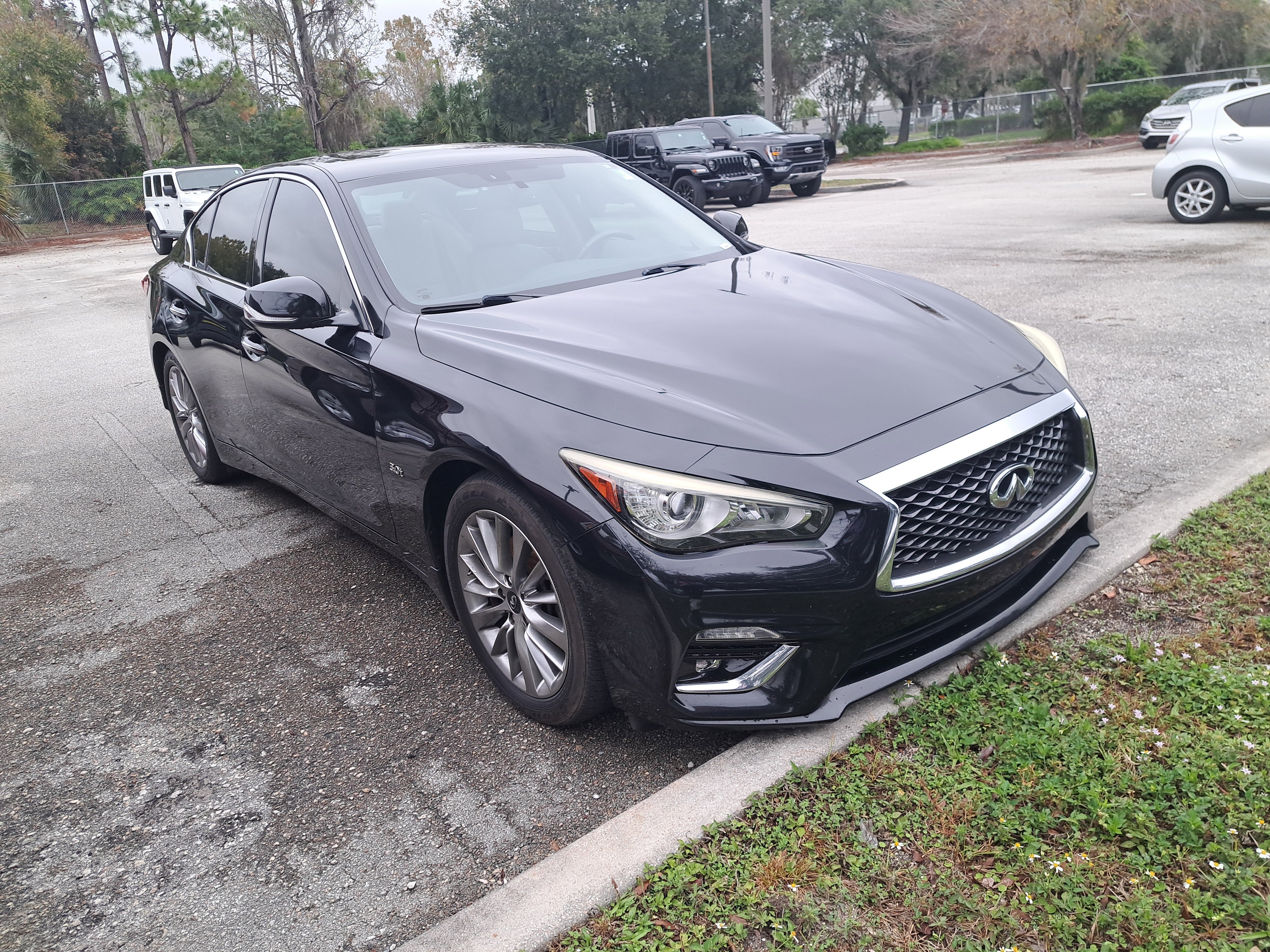 2018 INFINITI Q50 LUXE