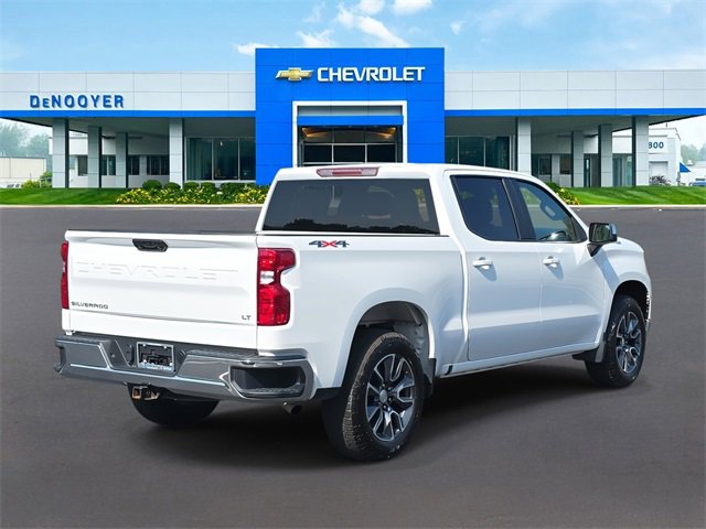 2023 Chevrolet Silverado photo 5