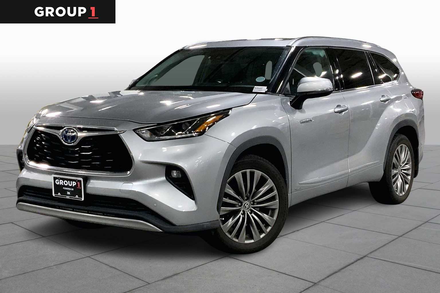 2021 Toyota Highlander Platinum's photo