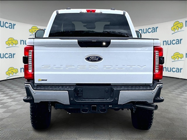2025 Ford F-350 photo 4