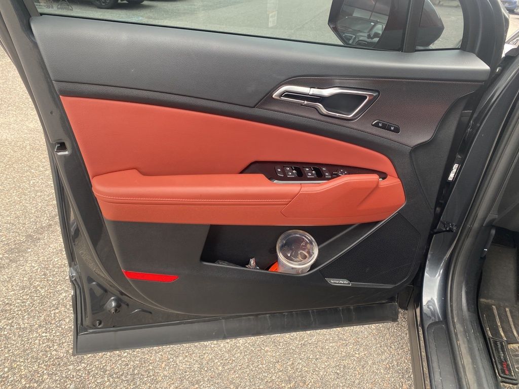 2024 Kia Sportage Hybrid photo 2