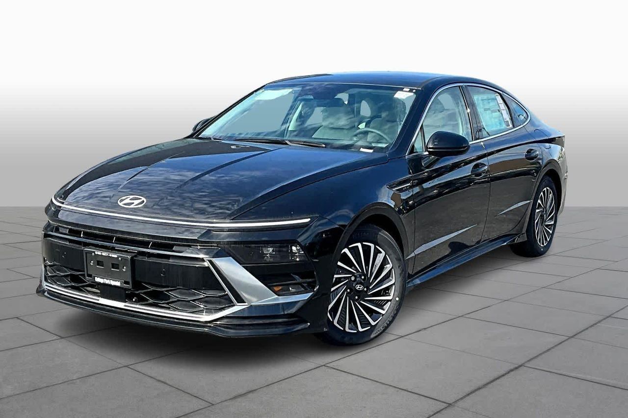 2025 Hyundai Sonata Hybrid SEL's photo