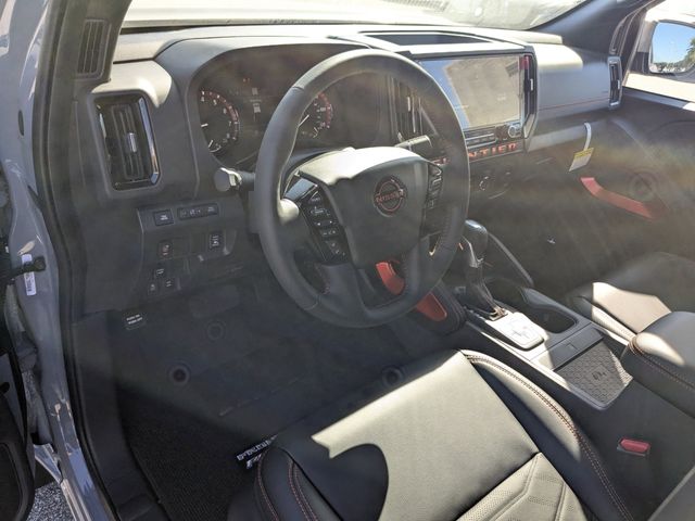 2026 Nissan Frontier Crew Cab PRO-4X photo 17