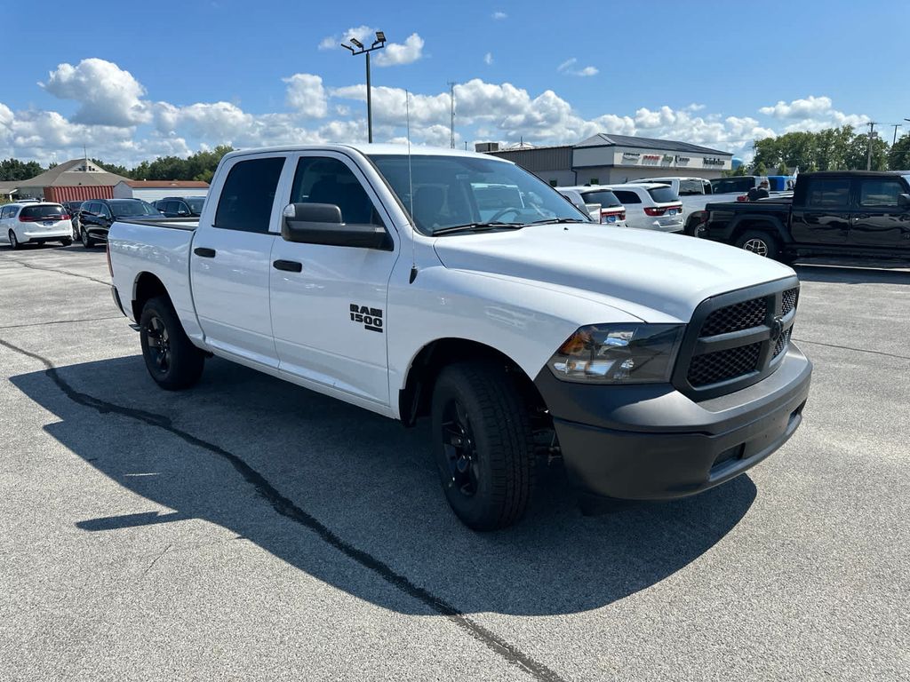 2024 Ram 1500 Classic Tradesman photo 3