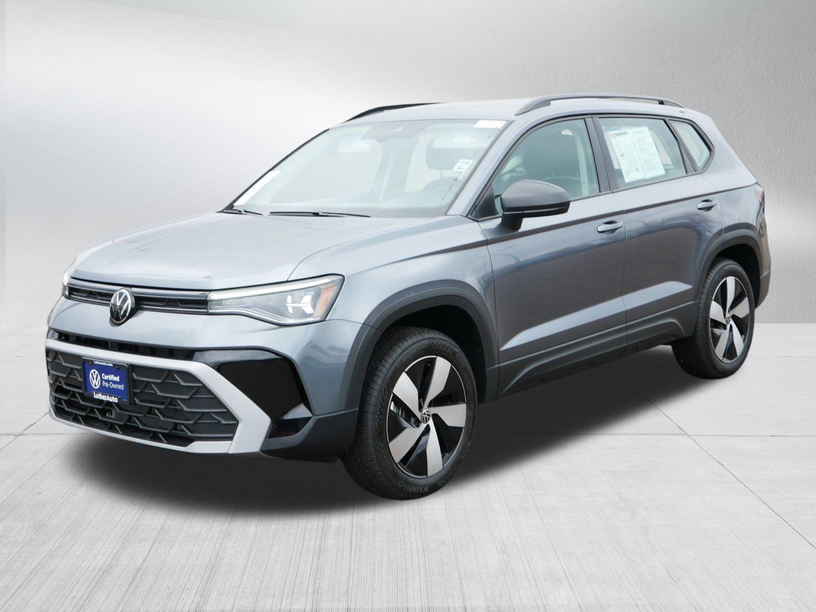 2025 Volkswagen Taos S photo 3