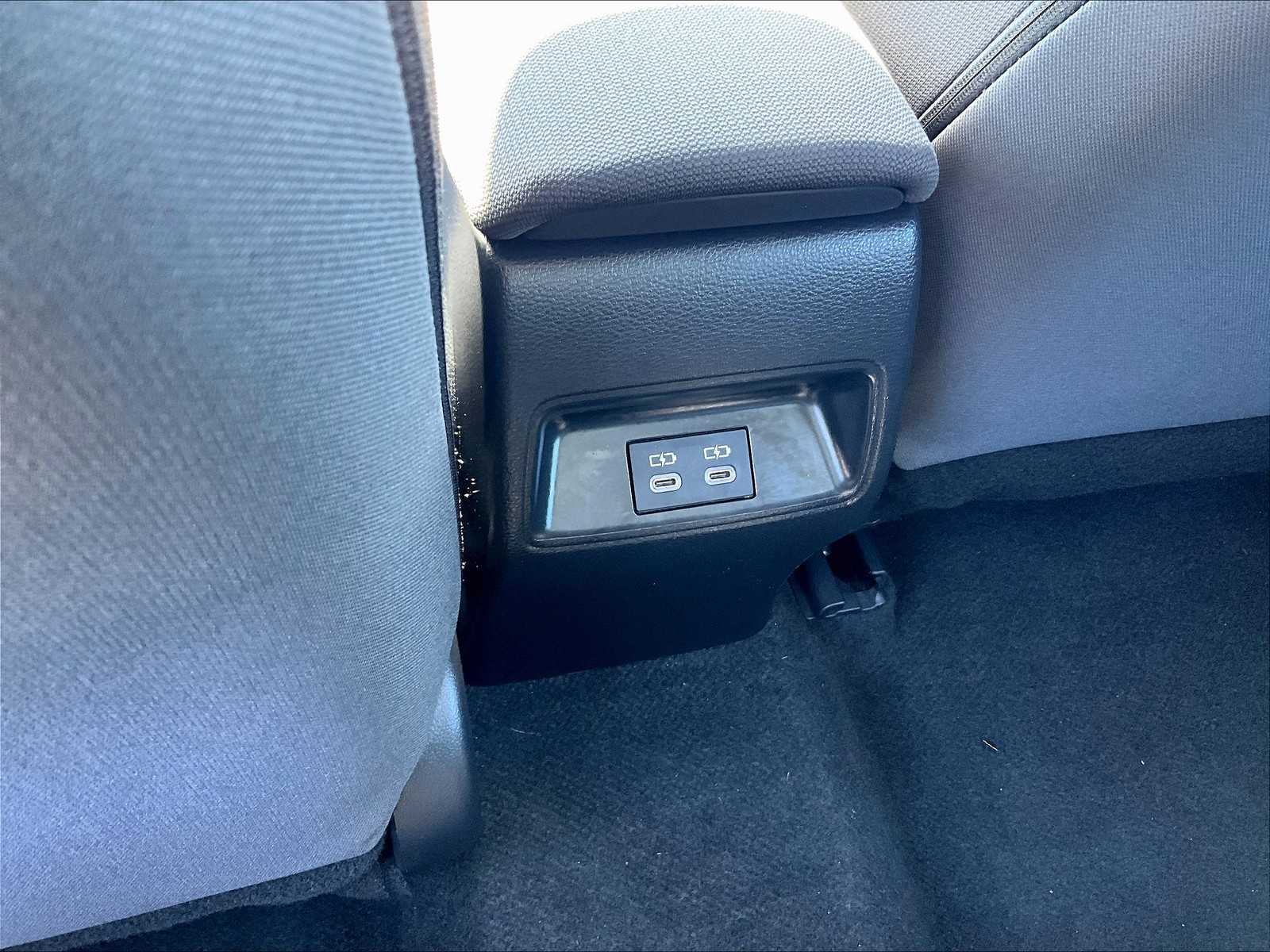 2024 Toyota Corolla LE photo 27