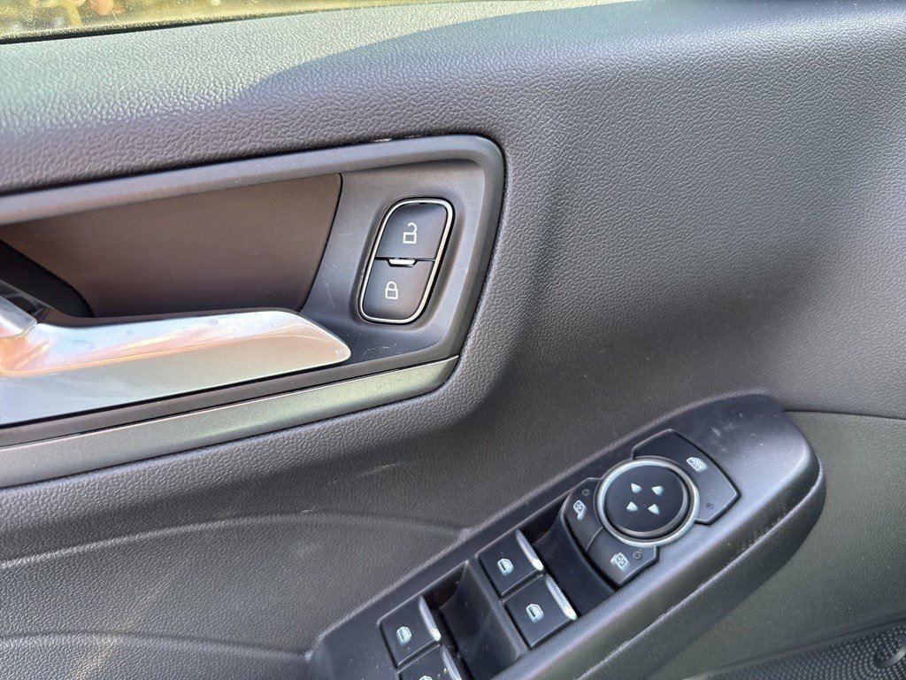 2025 Ford Escape Plug-In Hybrid photo 27