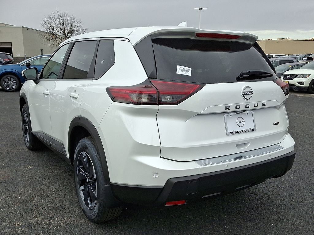 2026 Nissan Rogue SV photo 3
