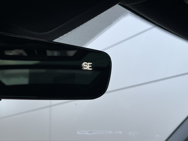 2025 Volkswagen Atlas Cross Sport SEL R-Line photo 49